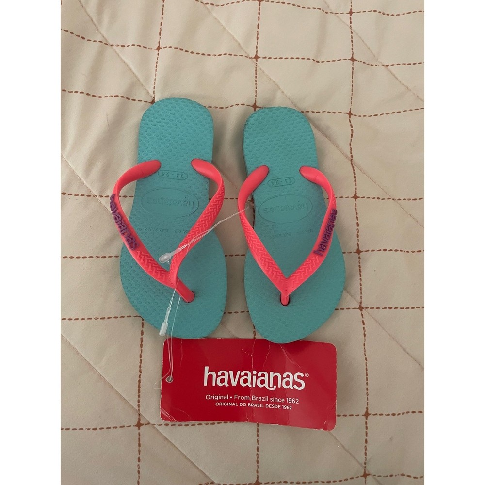 NWT Havaianas Flip Flops